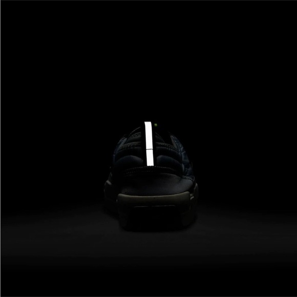 Nike Offline Pack shoes - Picture 9 of 10